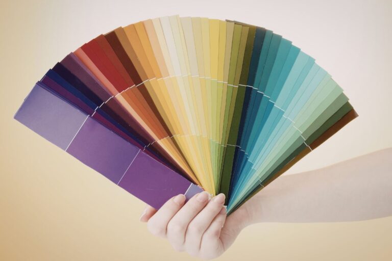 2026 spalvos: kokios paletės šiemet užkariaus mūsų namų interjerus?