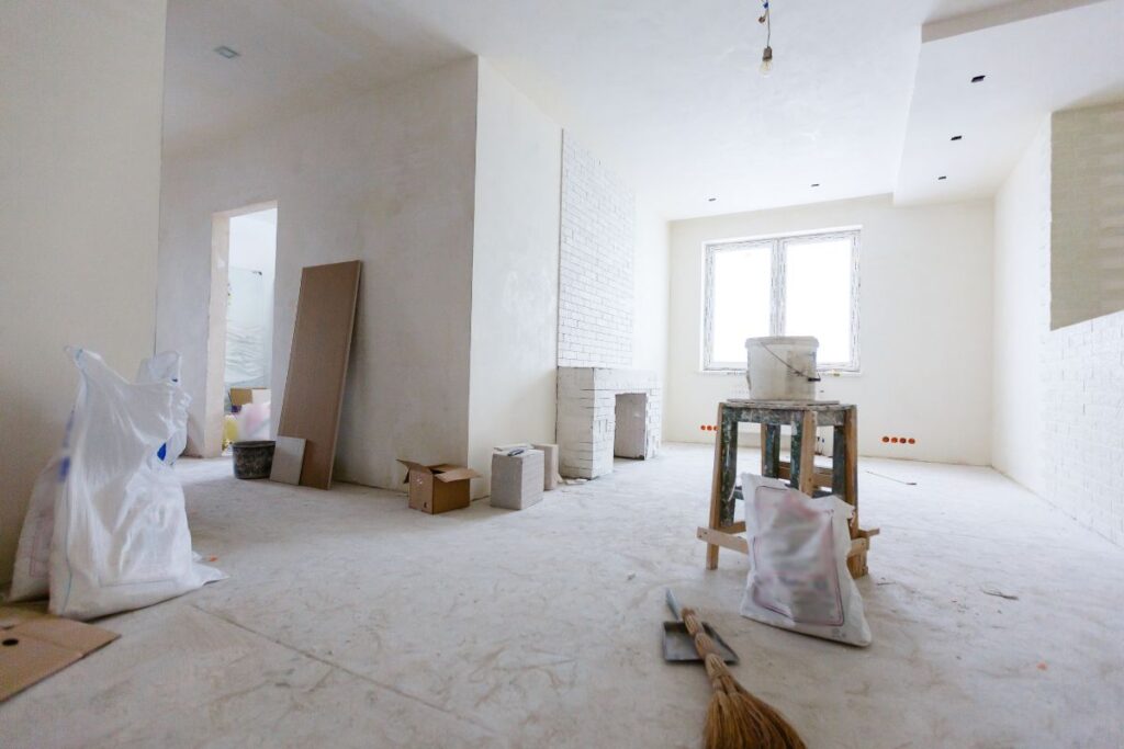 Kontrolinė lentelė: vidutinė būsto įrengimo kaina 2026 m. (50 m² butas)